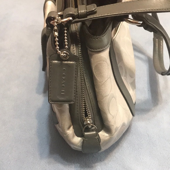 Dark grey/light grey/silver official Coach satchel - Picture 6 of 8